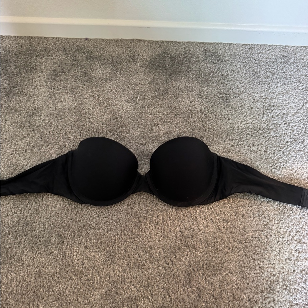 Victoria’s Secret Strapless Bra